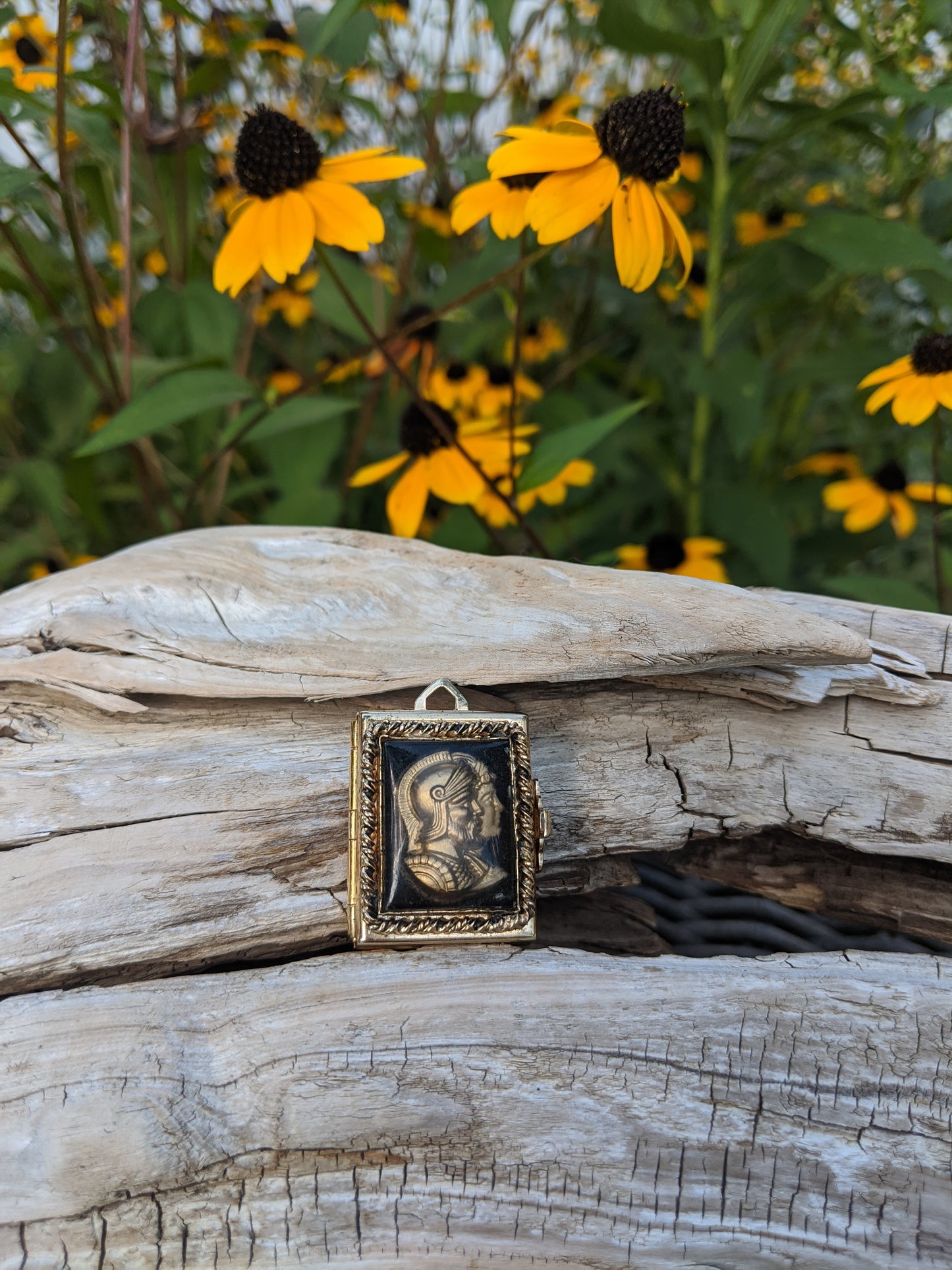 Vintage Locket - Expandable