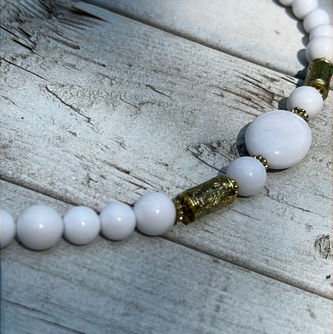 Vintage White Beaded Necklace