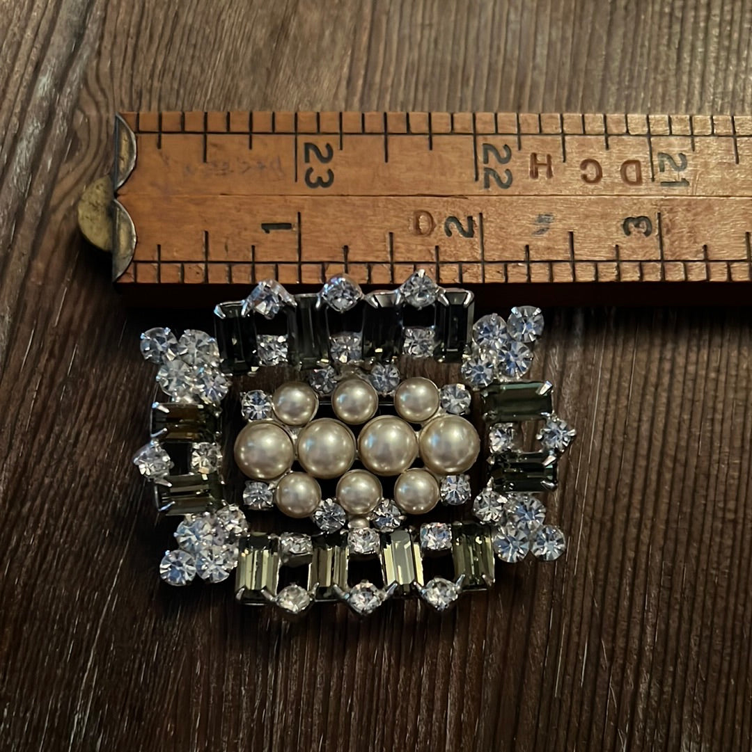 Vintage Inset Brooch