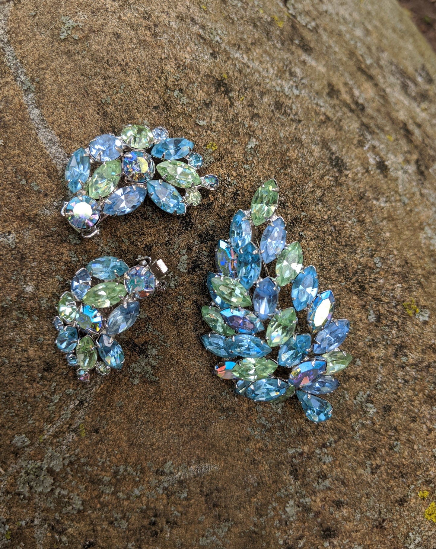 Weiss  Brooch + Clip Earring Set