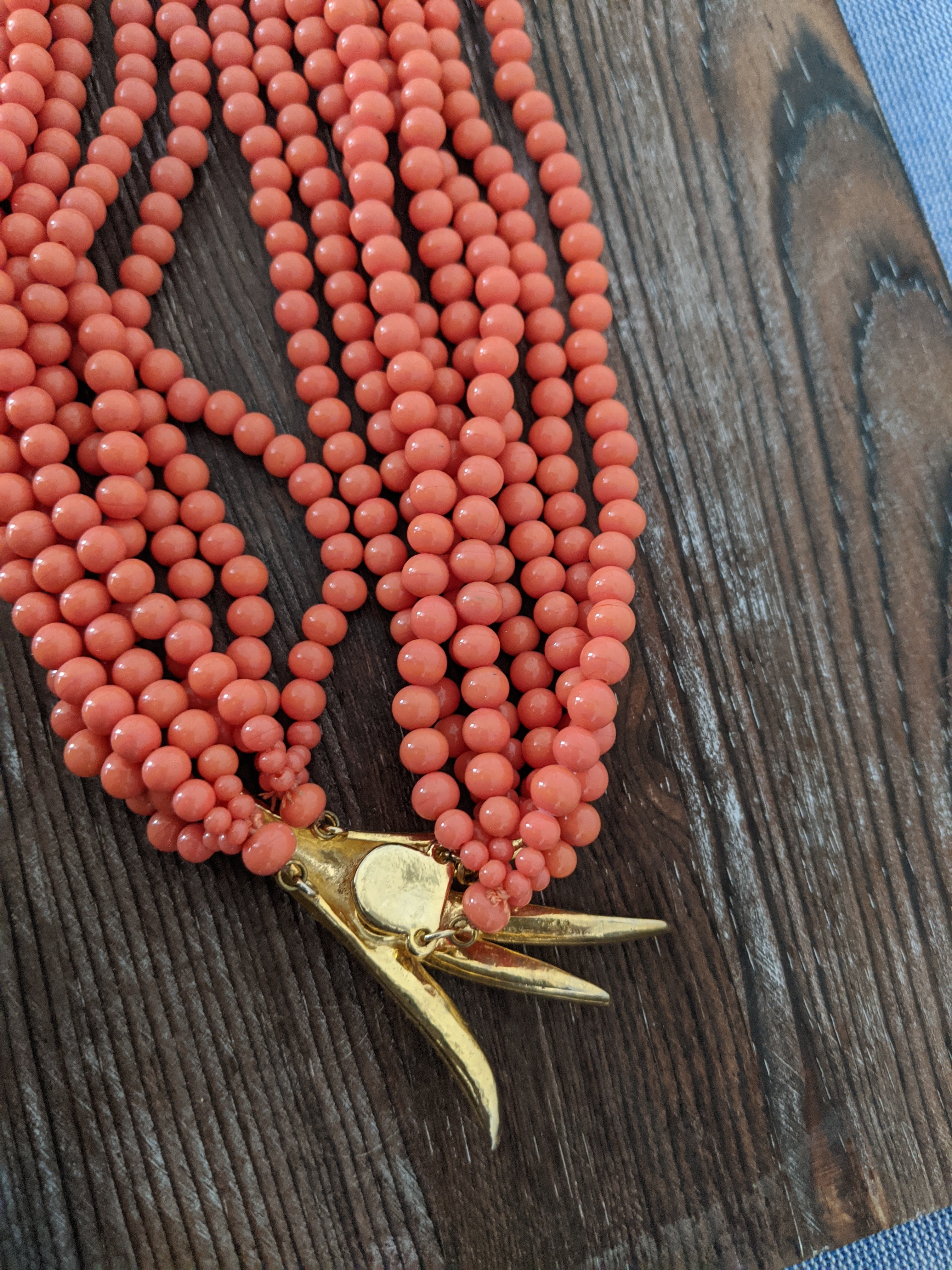 Faux coral deals beads